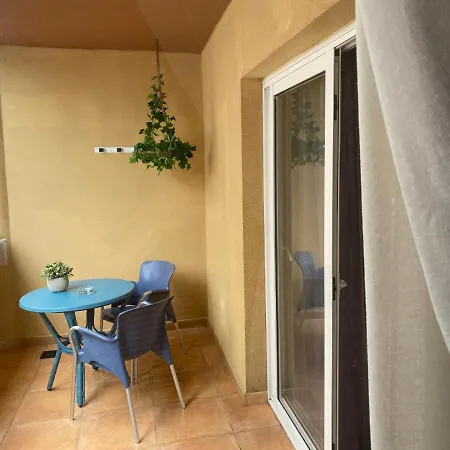 Apartment Center 2 *